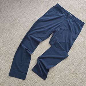 18 Greens | Athletic Golf Pants